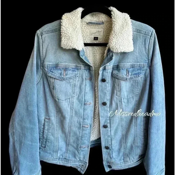 Universal Thread Denim Jacket - Large - Picture 1 of 6